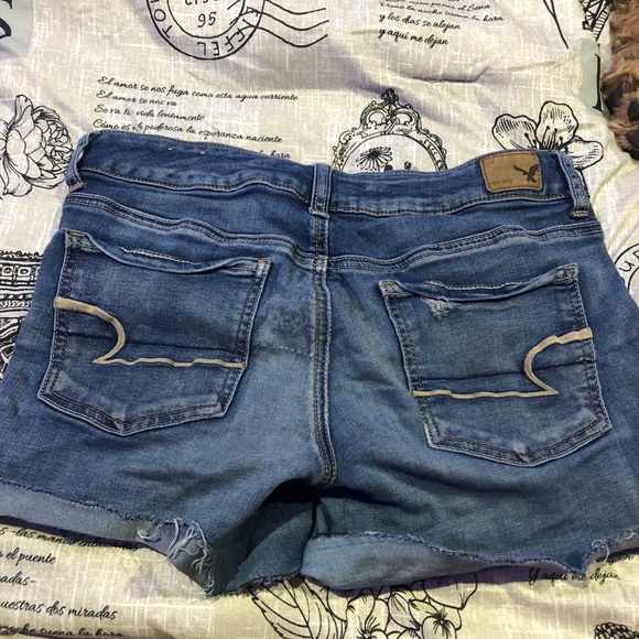 Shorts - Picture 3 of 3